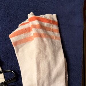 American apperal socks. White with orange Coral
Stripes. USA made.